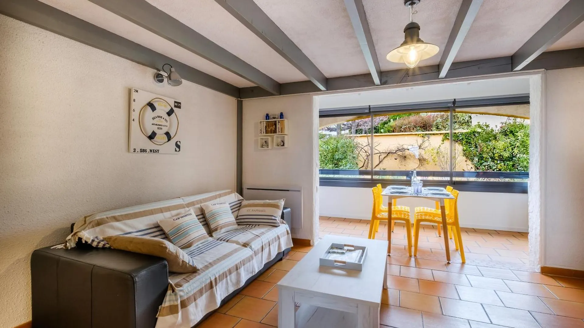 Appartement - Mas De La Mer Theoule-sur-Mer 0*,